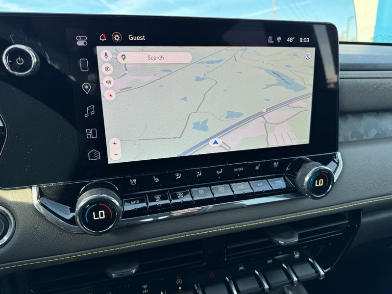 Chevrolet Colorado Vehicle Image 16