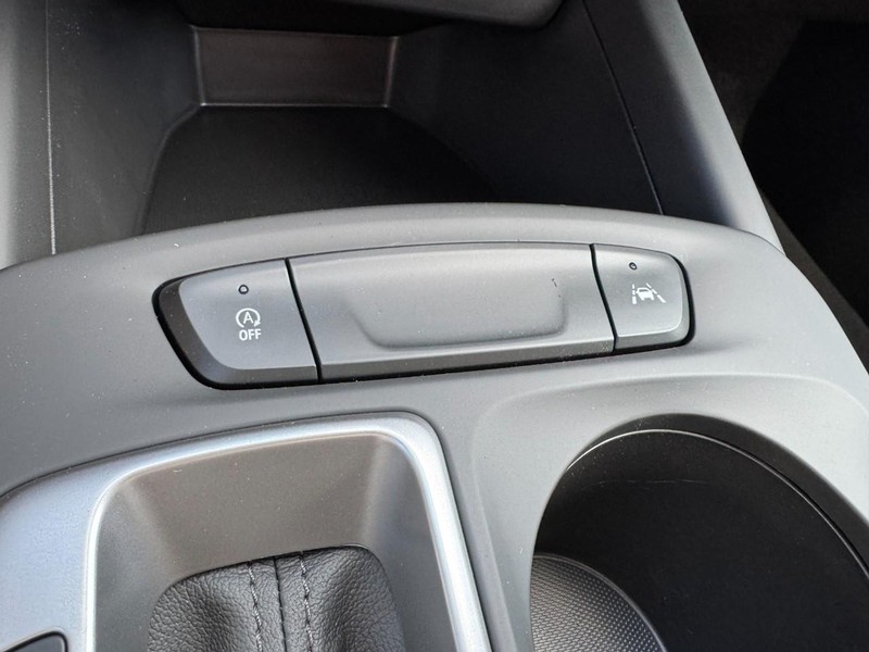 Chevrolet Trax Vehicle Image 16
