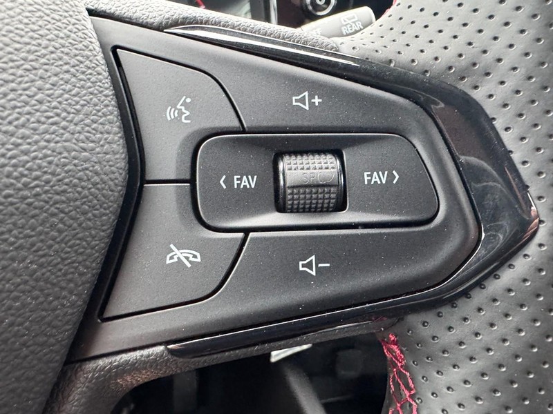 Chevrolet Trax Vehicle Image 10
