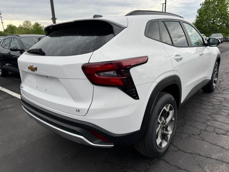 Chevrolet Trax Vehicle Image 03