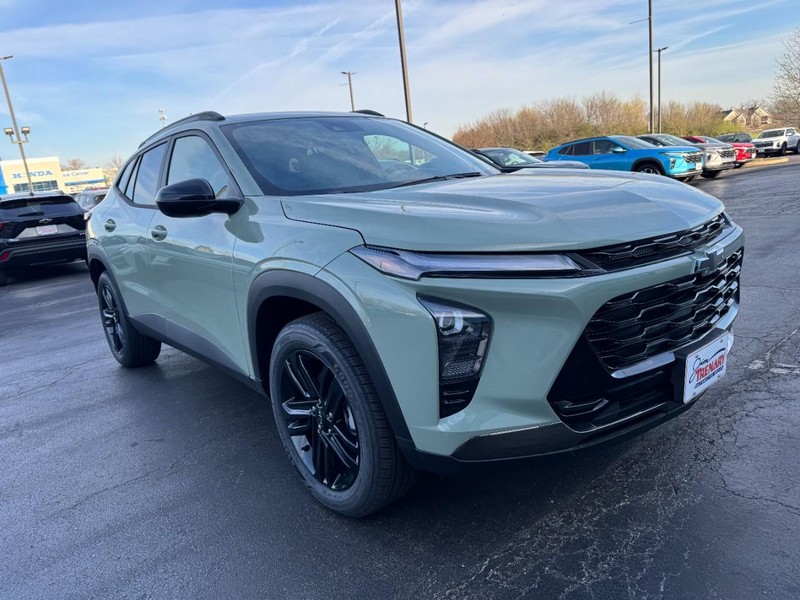 Chevrolet Trax Vehicle Image 02