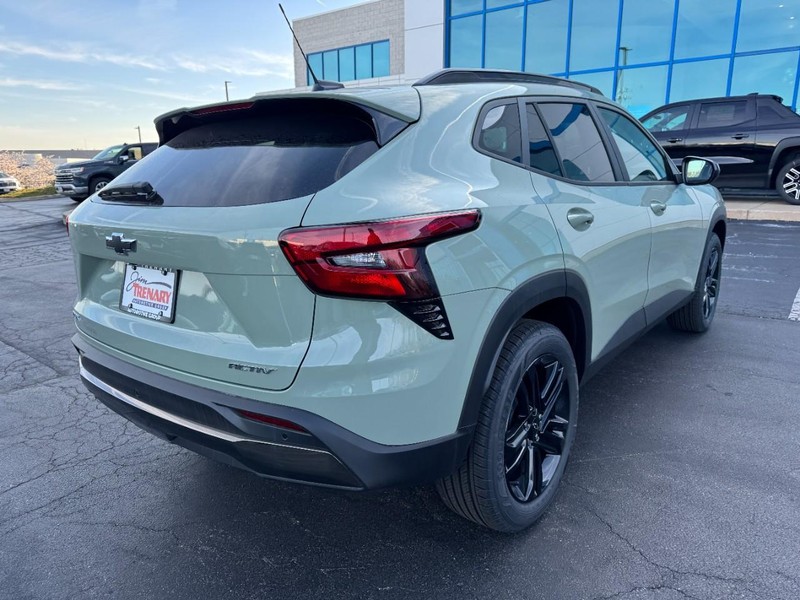 Chevrolet Trax Vehicle Image 03