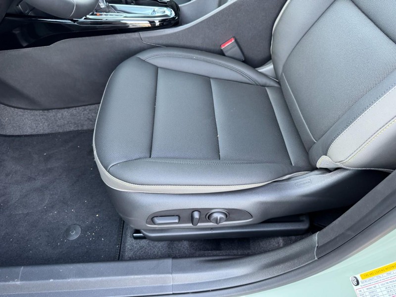 Chevrolet Trax Vehicle Image 09