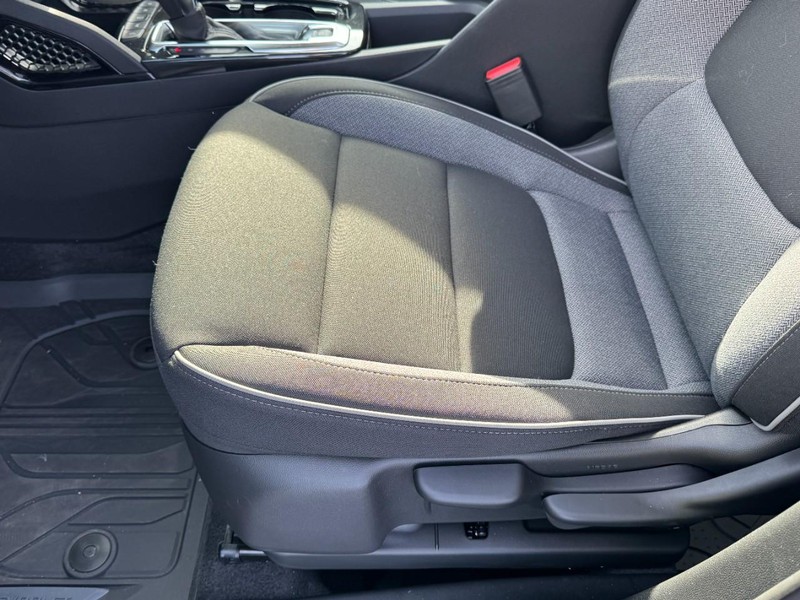 Chevrolet TrailBlazer Vehicle Image 09