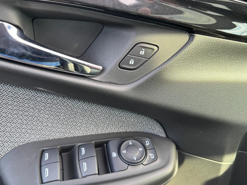 Chevrolet TrailBlazer Vehicle Image 10