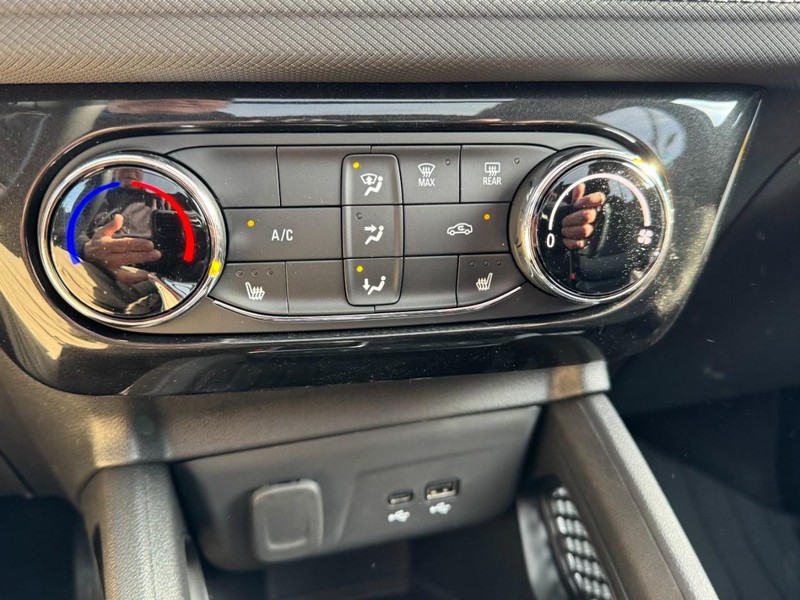 Chevrolet TrailBlazer Vehicle Image 13