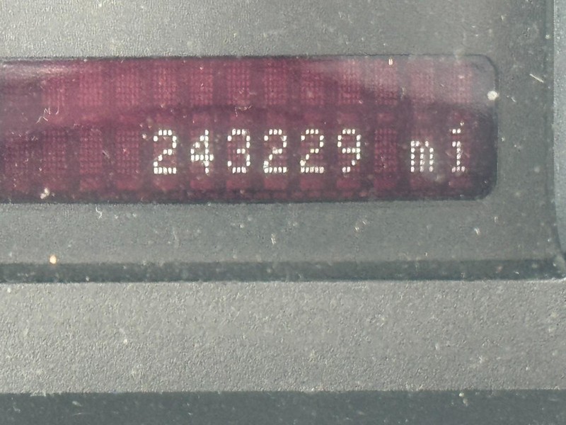 Lincoln MKX Vehicle Image 24