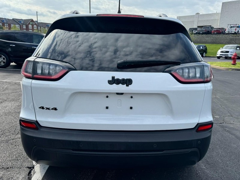 Jeep Cherokee Vehicle Image 04
