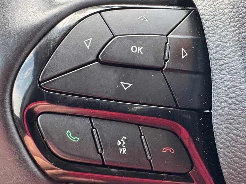 Jeep Cherokee Vehicle Image 16