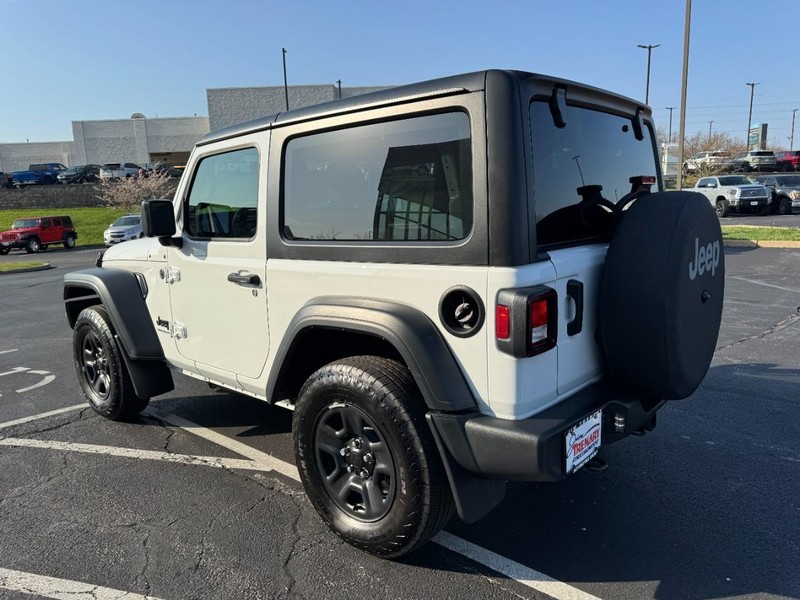 Jeep Wrangler Vehicle Image 05