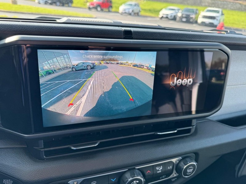 Jeep Wrangler Vehicle Image 18