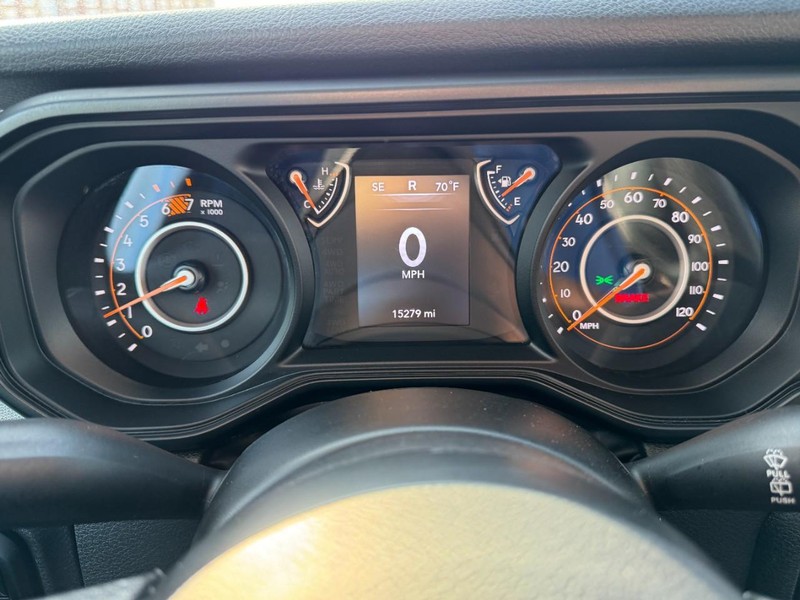 Jeep Wrangler Vehicle Image 20