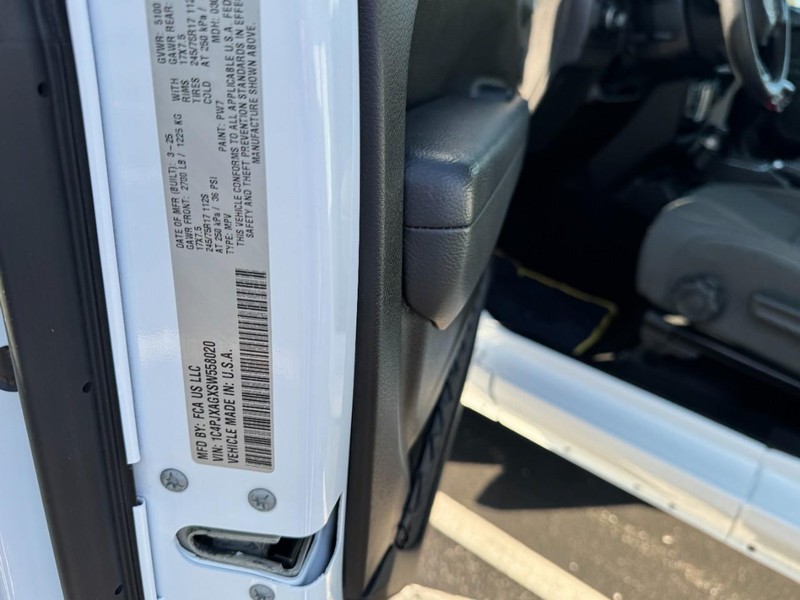 Jeep Wrangler Vehicle Image 21