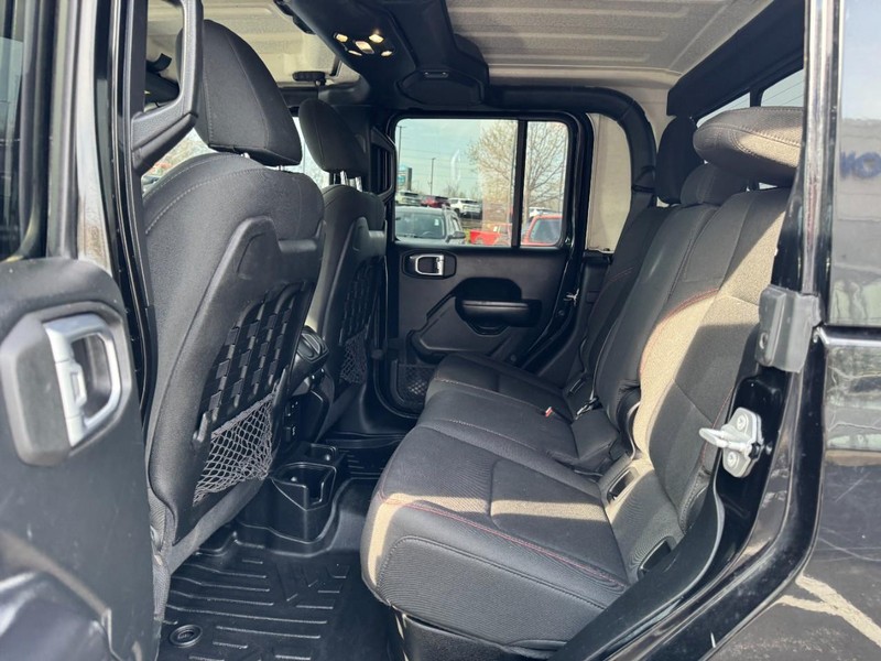 Jeep Gladiator Vehicle Image 10