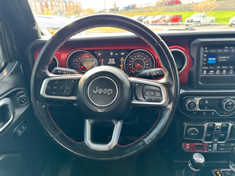 Jeep Gladiator Vehicle Image 12