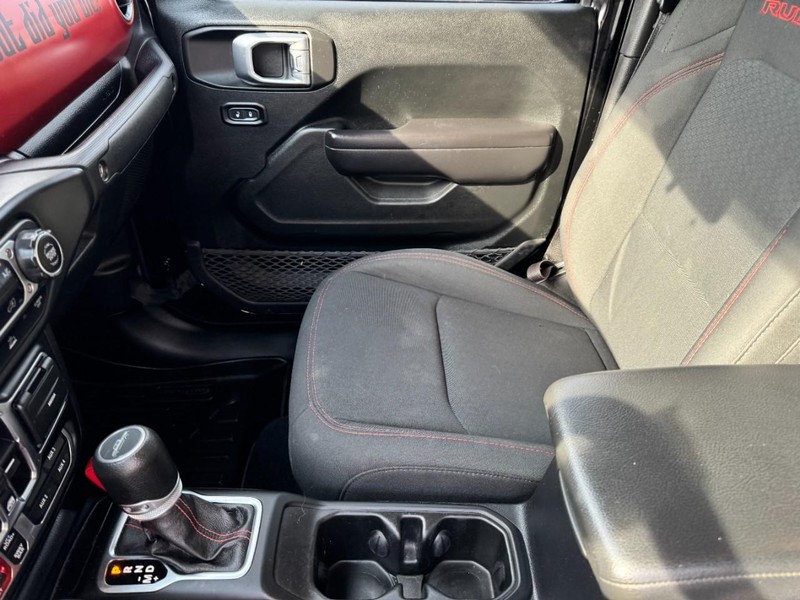 Jeep Gladiator Vehicle Image 13