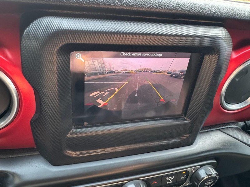 Jeep Gladiator Vehicle Image 20