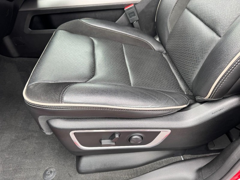 Ram 1500 Vehicle Image 14