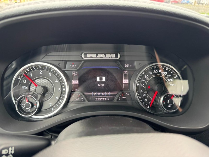 Ram 1500 Vehicle Image 21