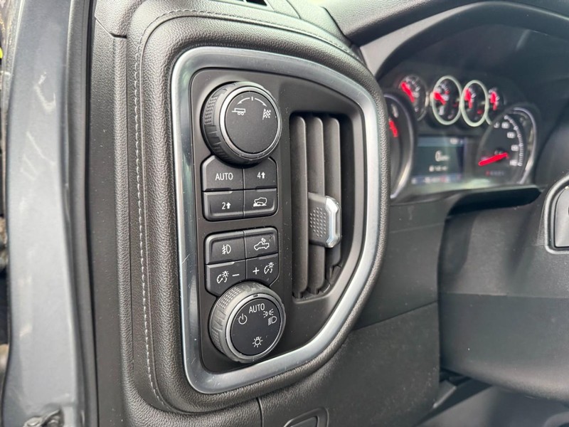 Chevrolet Silverado 1500 Vehicle Image 15