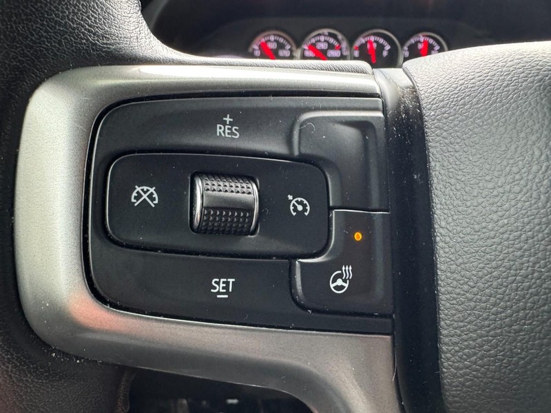 Chevrolet Silverado 1500 Vehicle Image 17
