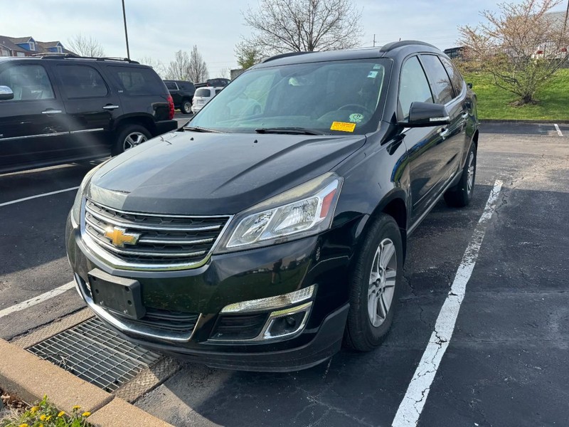 Chevrolet Traverse Vehicle Image 02