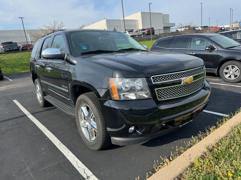 Chevrolet Tahoe Vehicle Image 04
