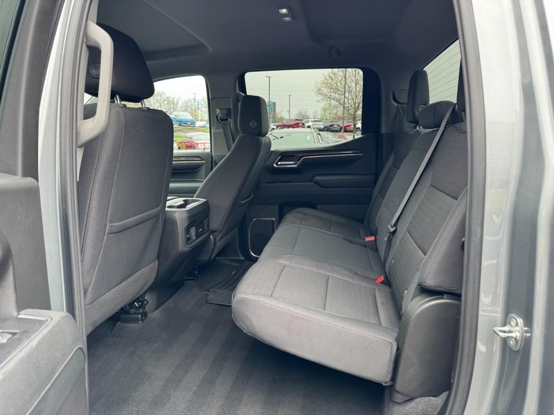 Chevrolet Silverado 1500 Vehicle Image 10