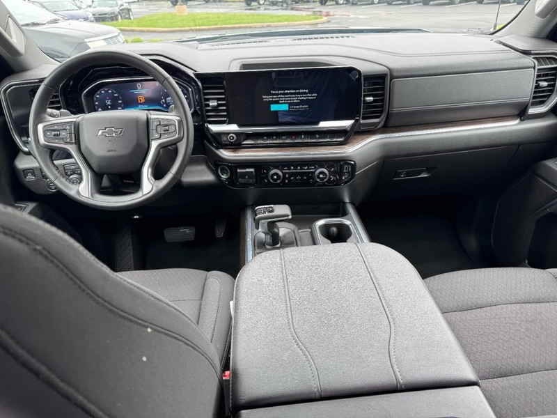 Chevrolet Silverado 1500 Vehicle Image 11