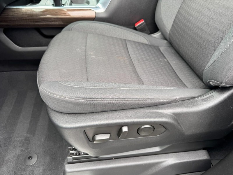 Chevrolet Silverado 1500 Vehicle Image 14