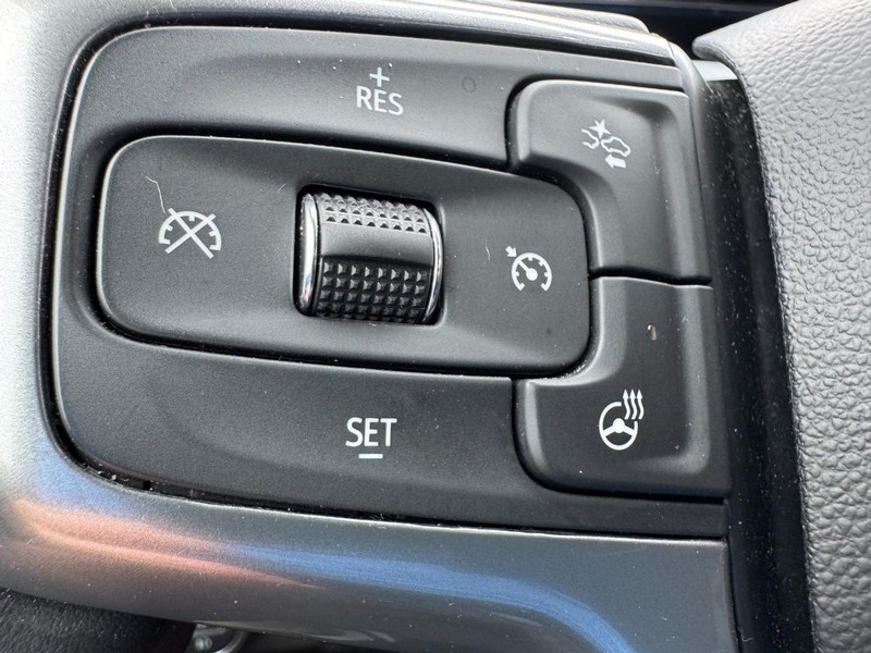 Chevrolet Silverado 1500 Vehicle Image 17