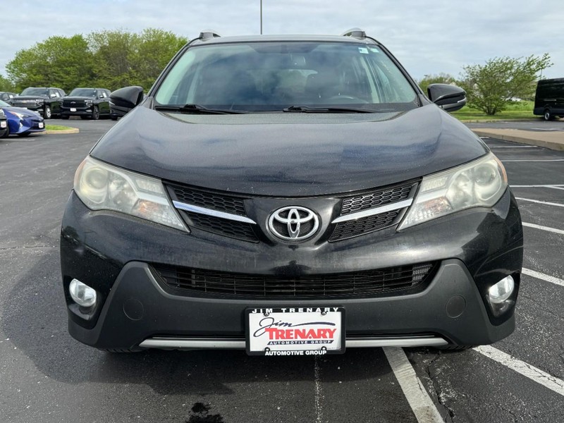 Toyota RAV4 Vehicle Image 09