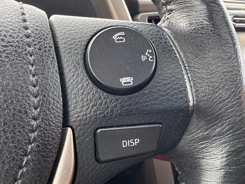 Toyota RAV4 Vehicle Image 20