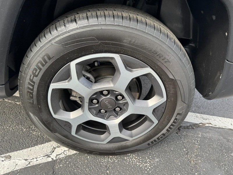 Jeep Compass Vehicle Image 07
