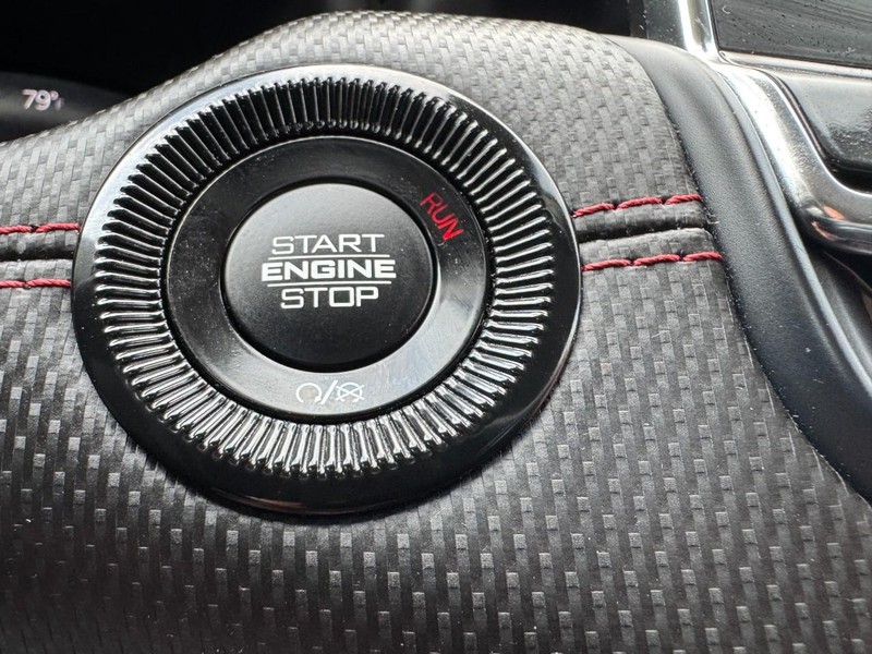 Jeep Compass Vehicle Image 23