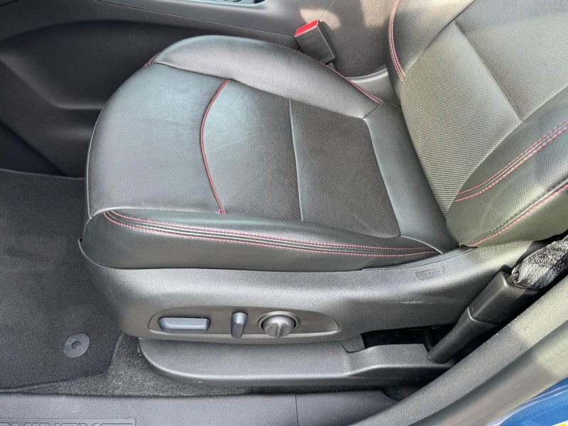 Chevrolet Equinox Vehicle Full-screen Gallery Image 14