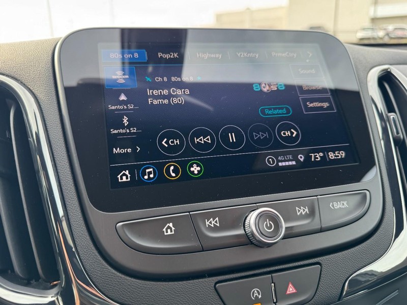 Chevrolet Equinox Vehicle Full-screen Gallery Image 19