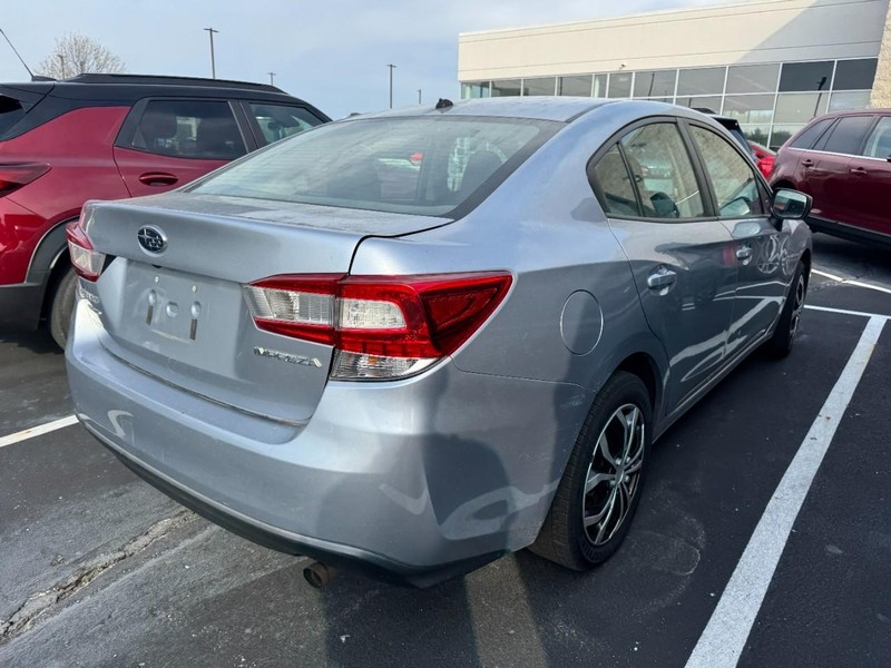 Subaru Impreza Vehicle Image 03