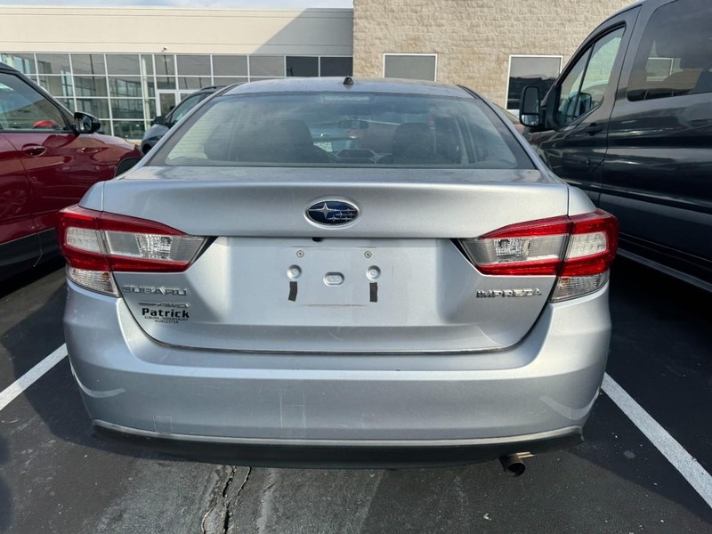 Subaru Impreza Vehicle Image 04