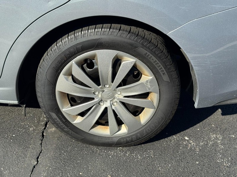 Subaru Impreza Vehicle Image 07