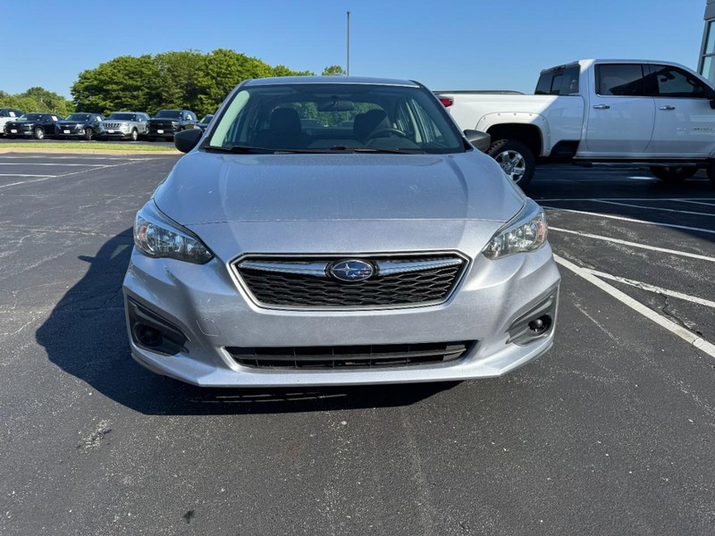 Subaru Impreza Vehicle Image 09
