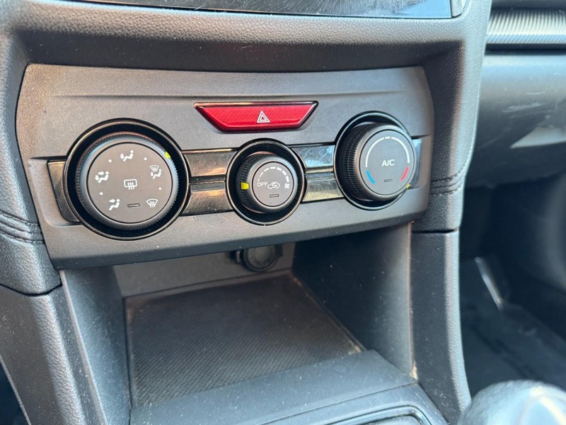 Subaru Impreza Vehicle Image 18