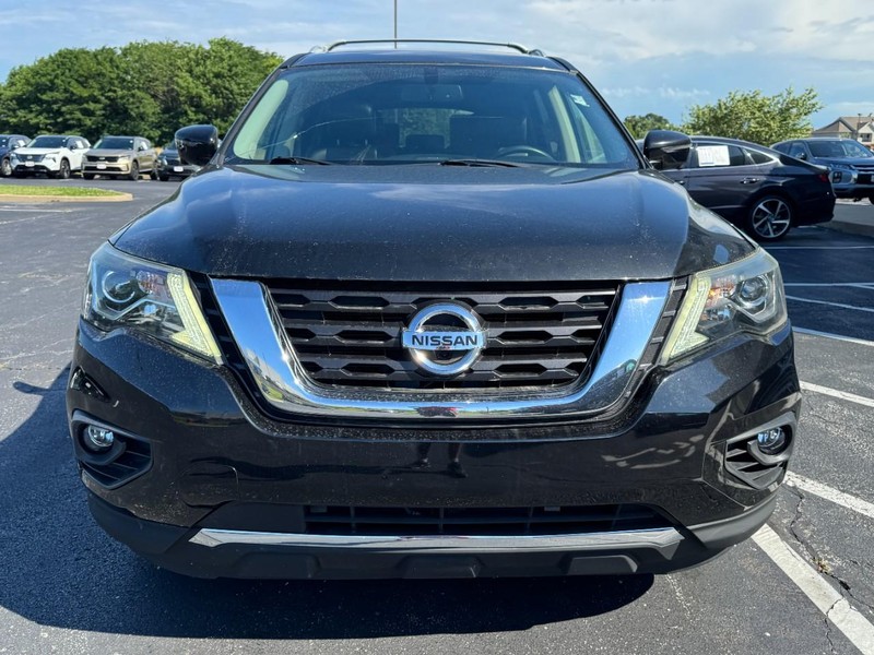 Nissan Pathfinder Vehicle Image 09