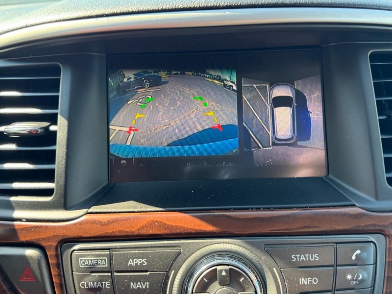 Nissan Pathfinder Vehicle Image 25