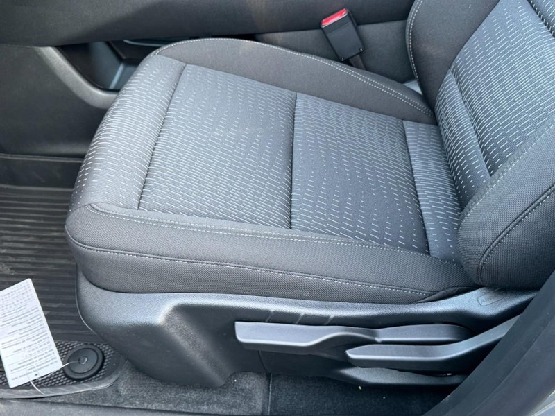 Chevrolet Equinox Vehicle Image 07