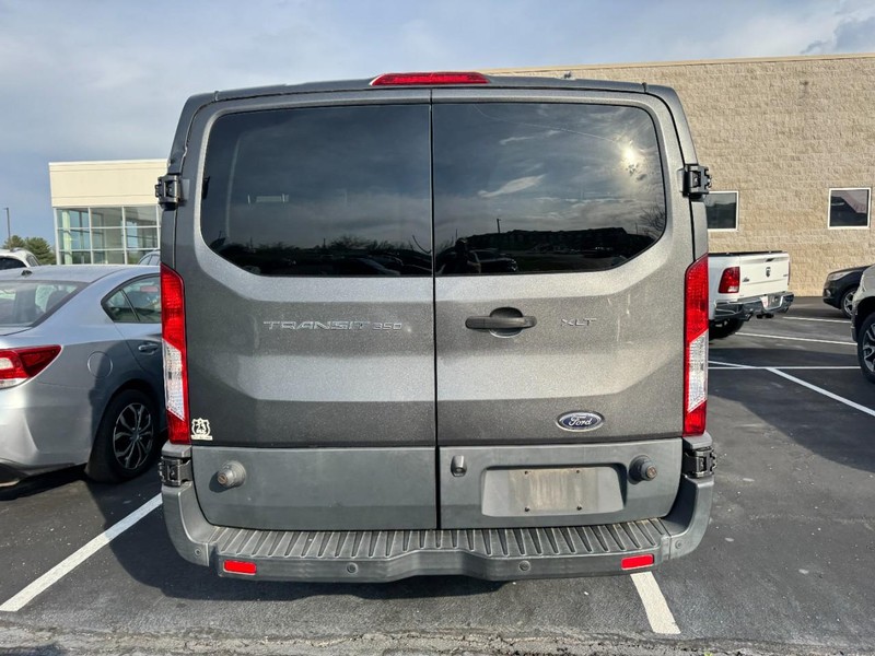 Ford Transit Wagon Vehicle Image 04