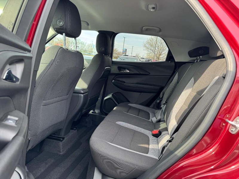 Chevrolet TrailBlazer Vehicle Image 10