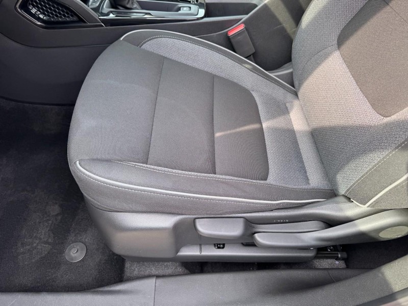 Chevrolet TrailBlazer Vehicle Image 14