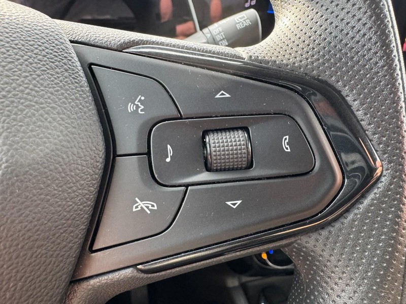 Chevrolet TrailBlazer Vehicle Image 17