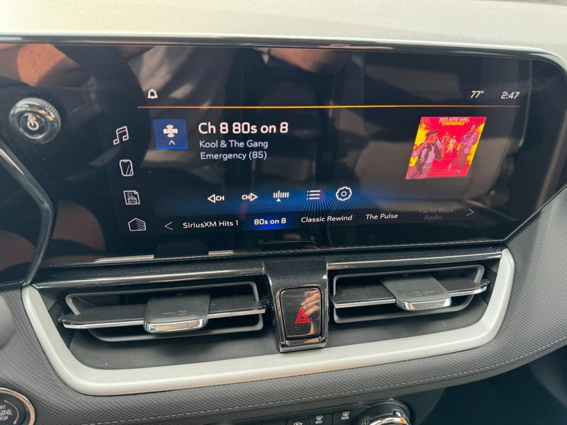 Chevrolet TrailBlazer Vehicle Image 19